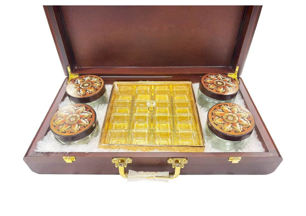 Premium corporate gifting hampers with branded packaging by Reet Foods